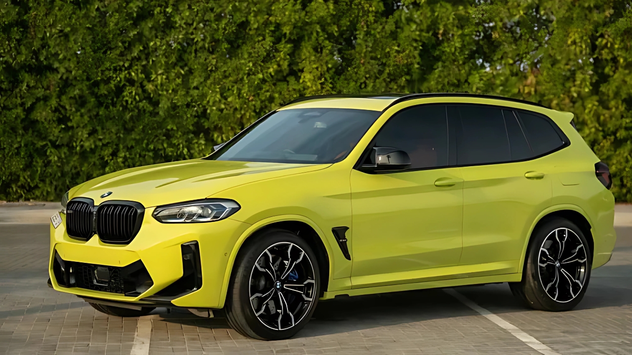 2025 BMW X3 M50